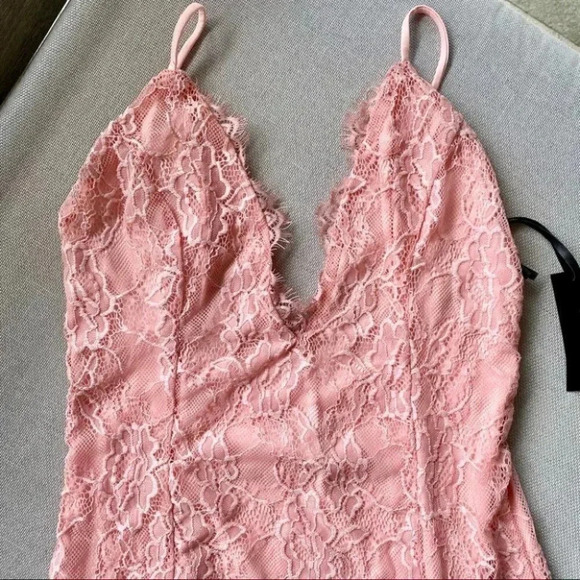 NWT Revolve H:ours Luzetta Lace Mini Dress Slip Short Pink Medium - Picture 6 of 12
